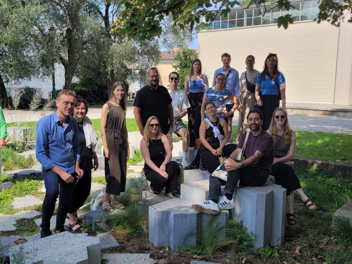 EIn Teil des [pm]a-Teams auf der Biennale